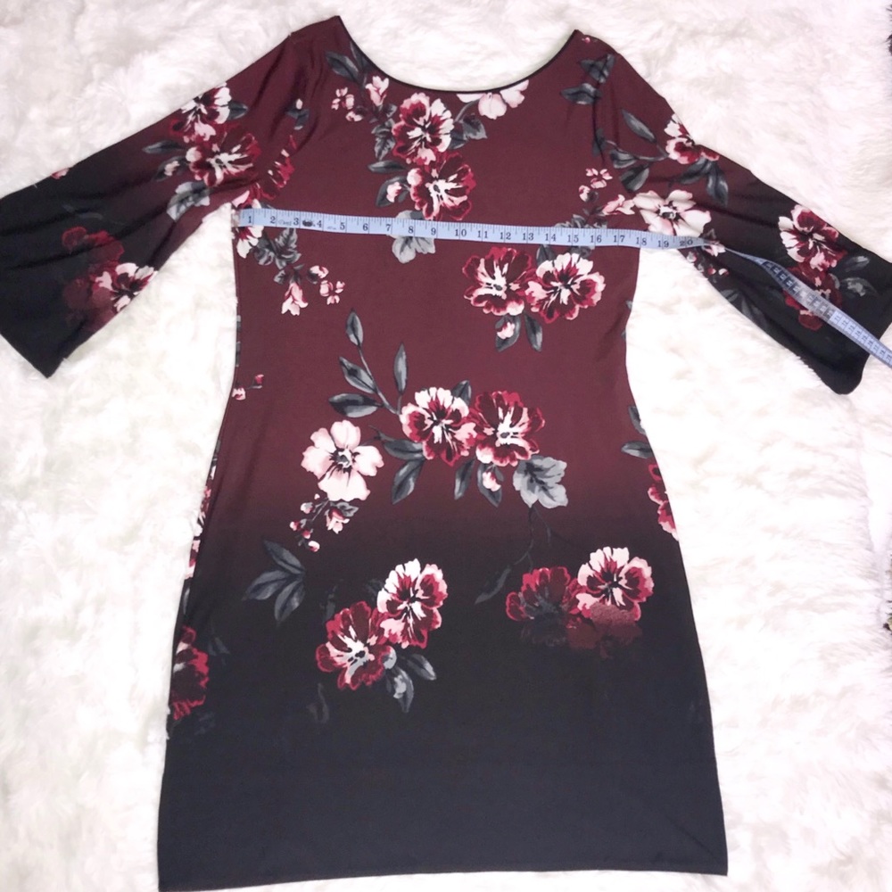 Whbm Reversible Floral/Solid V-Neck Shift Dress - image 6